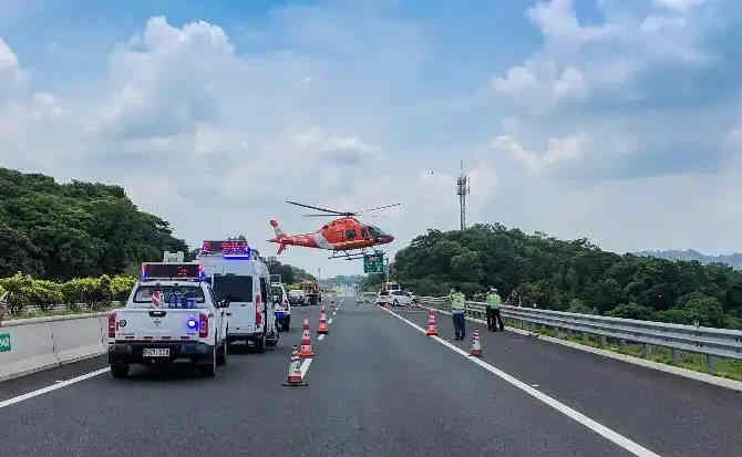 青云谱区高速公路汽车救援案例
